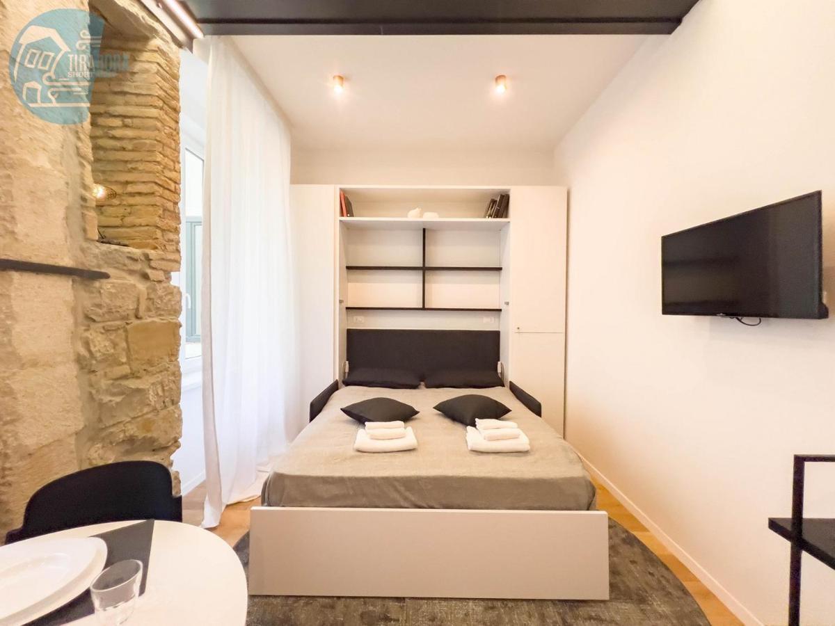 Апартаменты Imbriani 2 Tirabora Short Rent Триест Экстерьер фото
